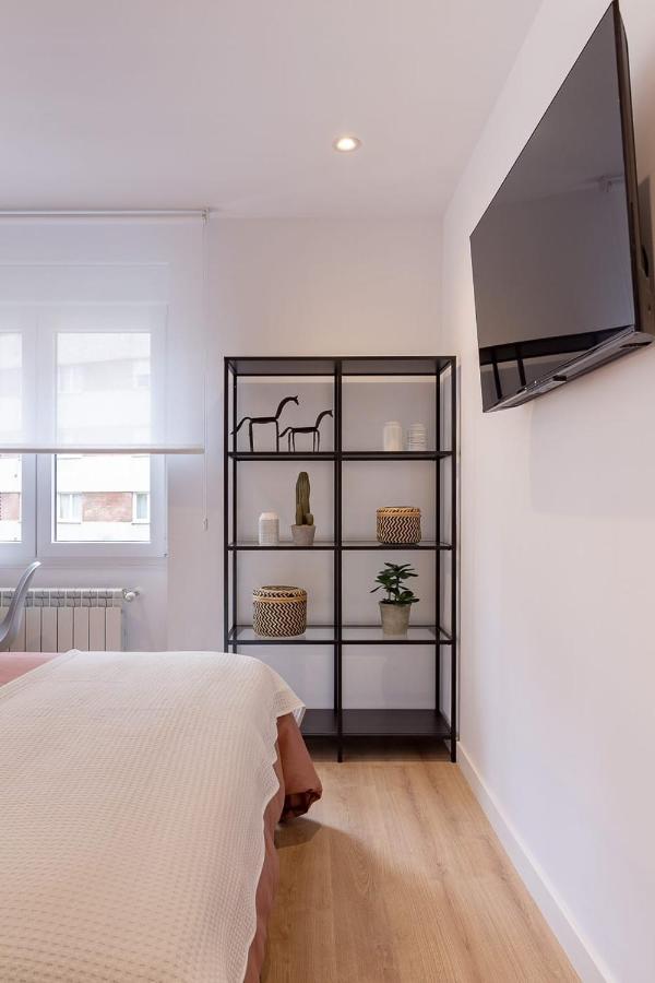 Ah Hostel Room4You Oviedo Vut3026As מראה חיצוני תמונה